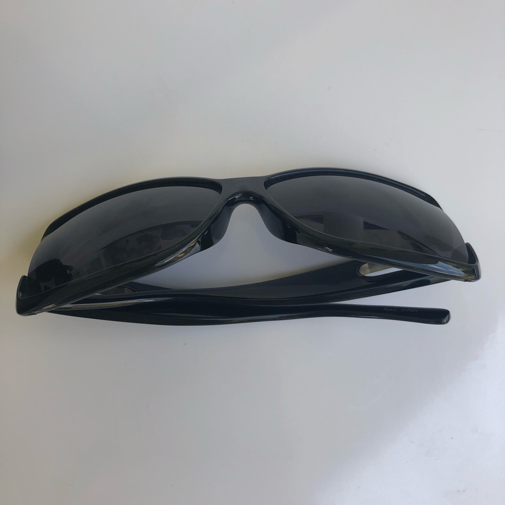Original Celine sunglasses for women. - Picture 6 of 8